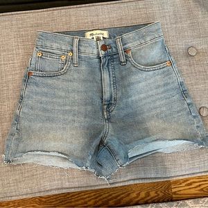 Woman’s Light Blue Jeans